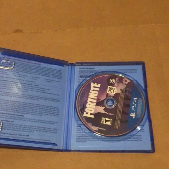 Rare Fortnite disc for ps4 - Picture 2 of 4